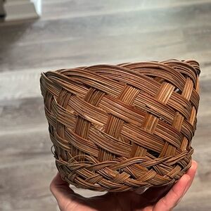 Handwoven Brown Basket Plant Decor Home Boho Basket Pot Holder Vintage like new